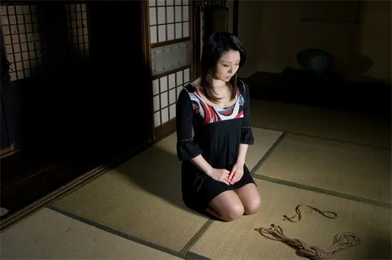 西檬之家-SP实践指南：探索BDSM中的跨膝惩戒艺术